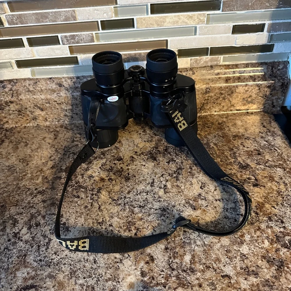 BAUSCH & LOMB - Rare - Legacy 8 X 40 FIELD BINOCULARS WITH STRAP